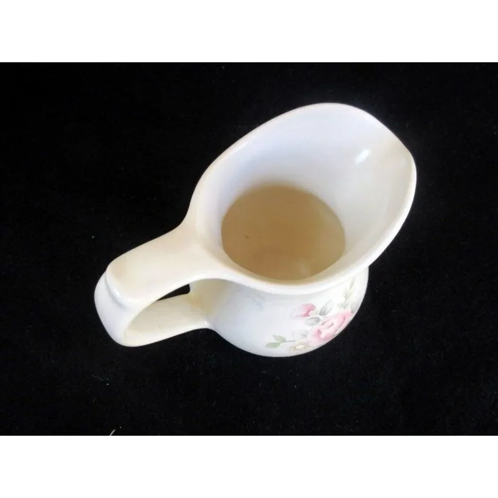Pfaltzgraff Tea Rose Creamer/Pitcher Pink Roses/Blue Flowers‎ Scalloped